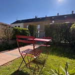 Casa de Férias La Musardière, Charmante Maison à 200m Du Quai